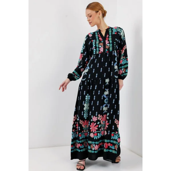 2423 Otantik Desenli Tesettür Elbise - Siyah -  Mint