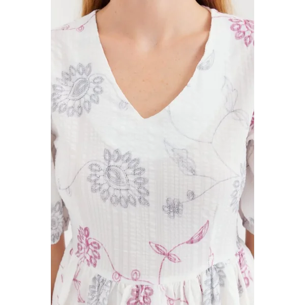 2506 Desenli V Yaka Mini Kloş Elbise  Ekru