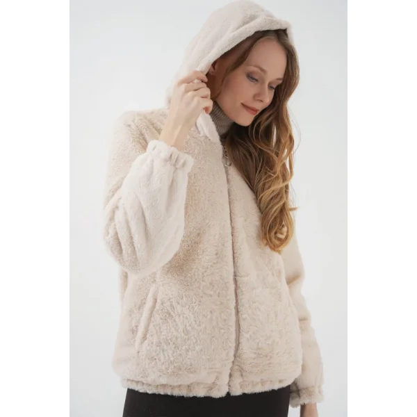 5091 Kapşonlu Kürklü İçi Astarlı Mont  Krem
