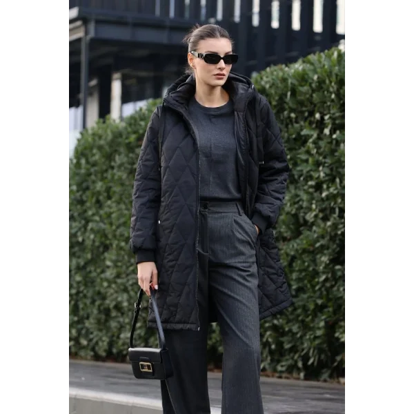 51 Kapitone Uzun Şişme Mont  Siyah