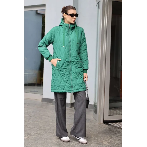51 Kapitone Uzun Şişme Mont  Zümrüt Yeşili