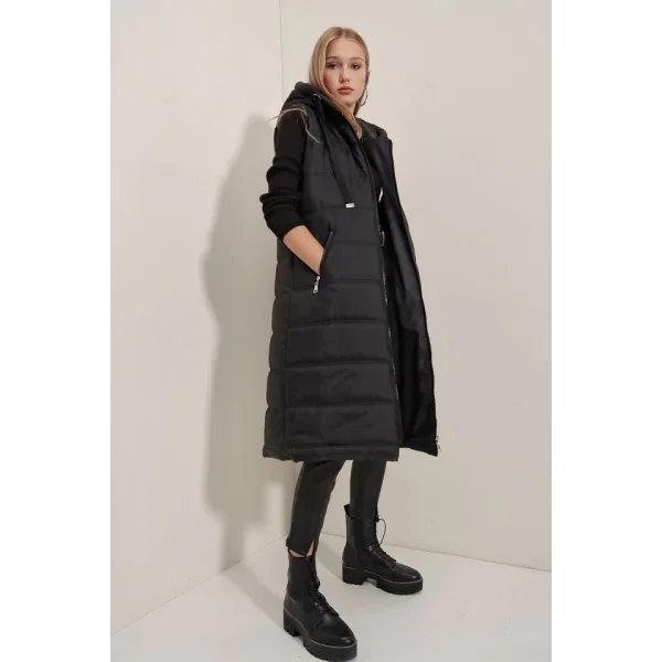 51 Kapşonlu Uzun Şişme Yelek  Siyah