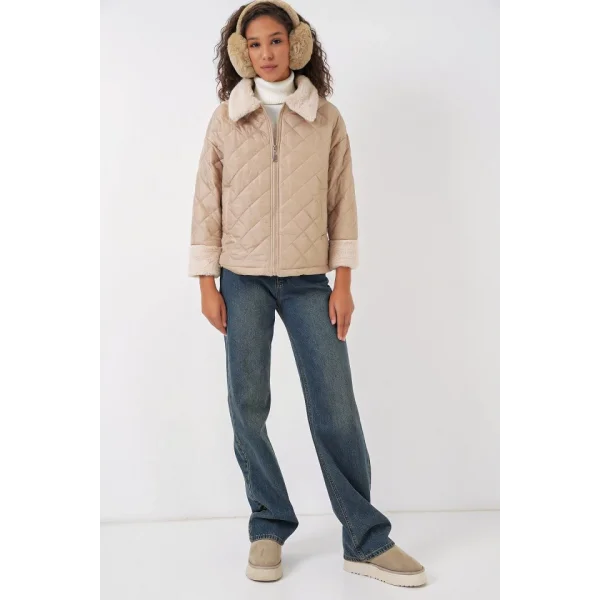 5202 Peluş Detaylı Kapitone Mont  Bej