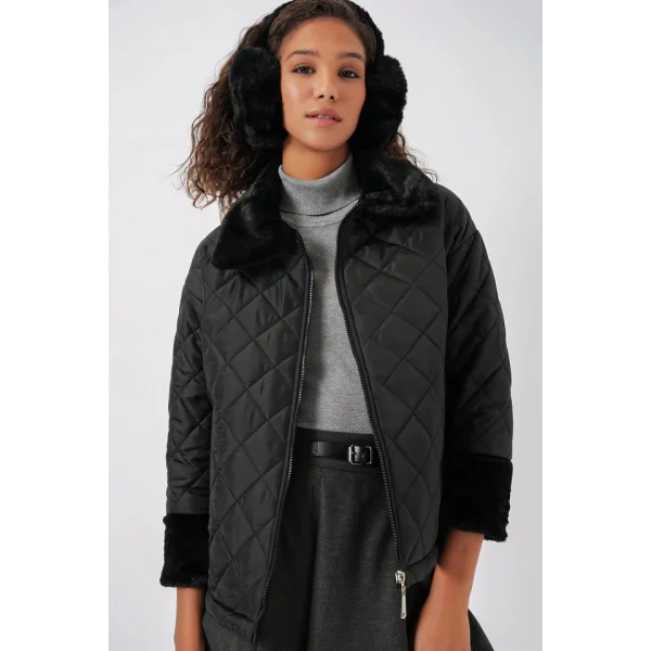 5202 Peluş Detaylı Kapitone Mont  Siyah