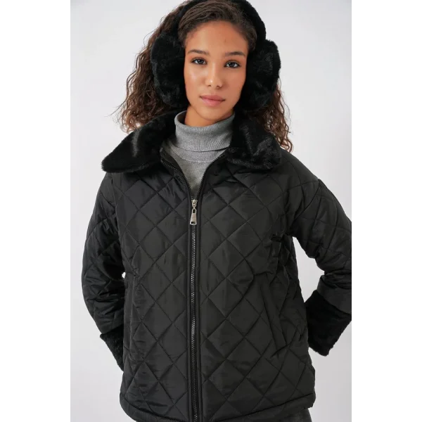 5202 Peluş Detaylı Kapitone Mont  Siyah