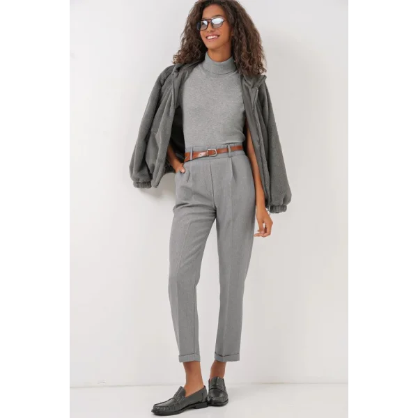 6686 Pileli Kemerli Kumaş Pantolon  Gri