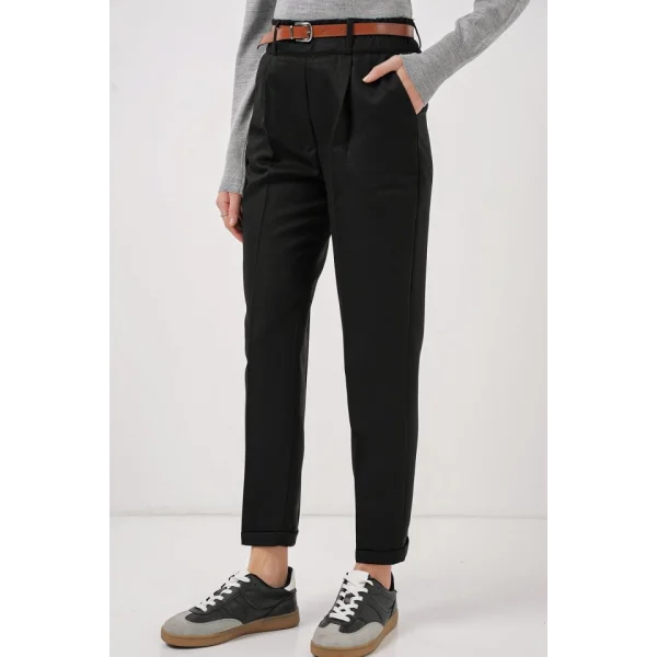 6686 Pileli Kemerli Kumaş Pantolon  Siyah