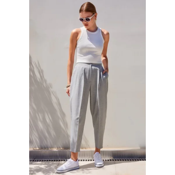 917 Bisiklet Yaka Fitilli Kolsuz Bluz  Ekru