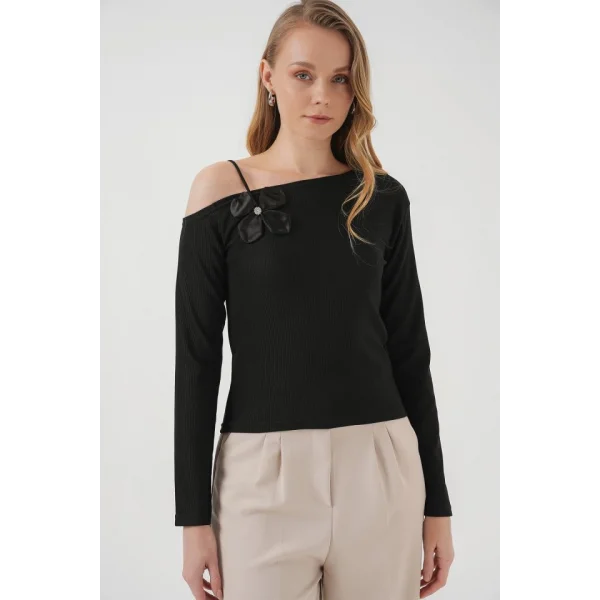 927 Kayık Yaka Uzun Kol Bluz  Siyah