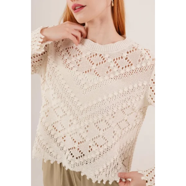 Ajurlu Delikli Model Mevsimlik Krem Kazak