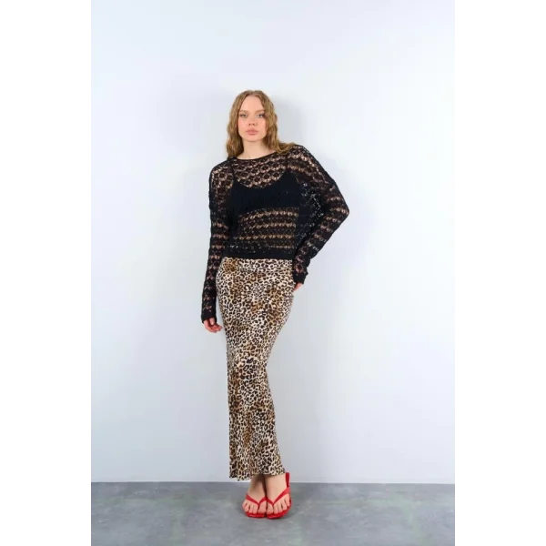 Ajurlu Kendinden Desen Kazak  Siyah