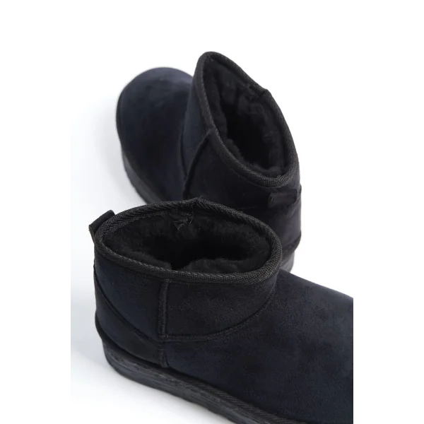 AMELIA Bağcıksız Düz ve Kalın Taban İçi Kürklü Kısa Süet Kadın Bot  SST - Siyah