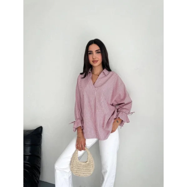 Arkası Asimetrik Yırtmaç Kesim Detaylı Cizgili Bluz Gömlek - Bordo