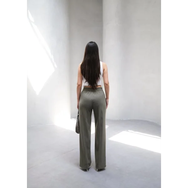 Arkasi Lasti̇kli̇ Pi̇leli̇ Dökümlü Wide Leg Pantolon