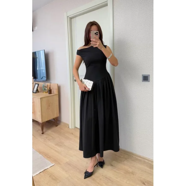 Asimetrik düşük yaka Kolsuz Uzun Elbise - Siyah