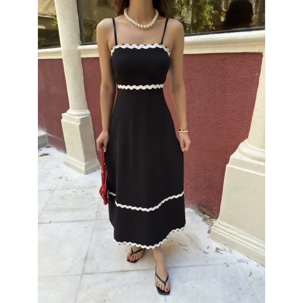 Askılı Uzun Şerit Detaylı Şık ve Rahat Elbise - Siyah