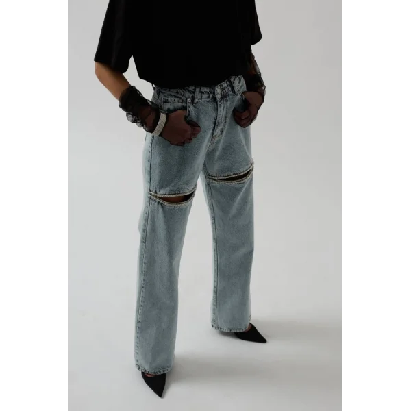 Bacak Dekolteli Taşlı Jean