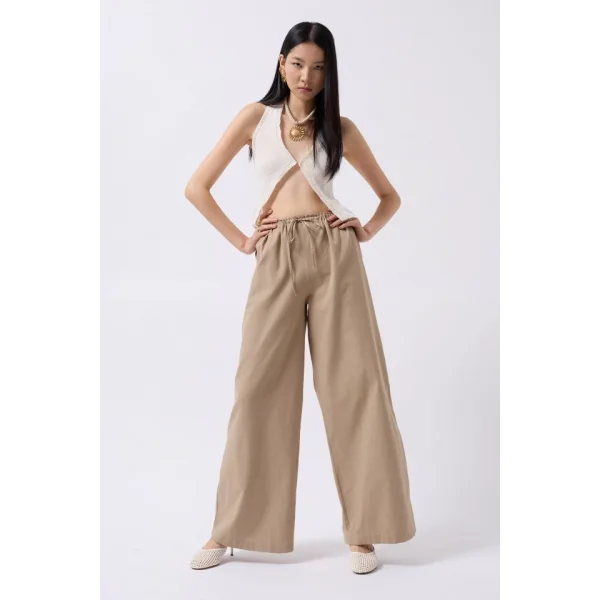 Bağcık Detay Pamuklu Pantolon