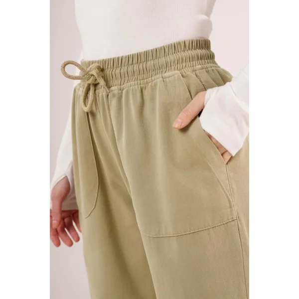 Bağlama Detaylı Cepli Yeşil Pantolon