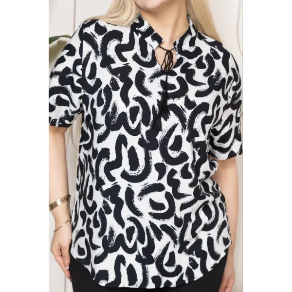 Bebe yaka püskül Detaylı Bluz- Desenli