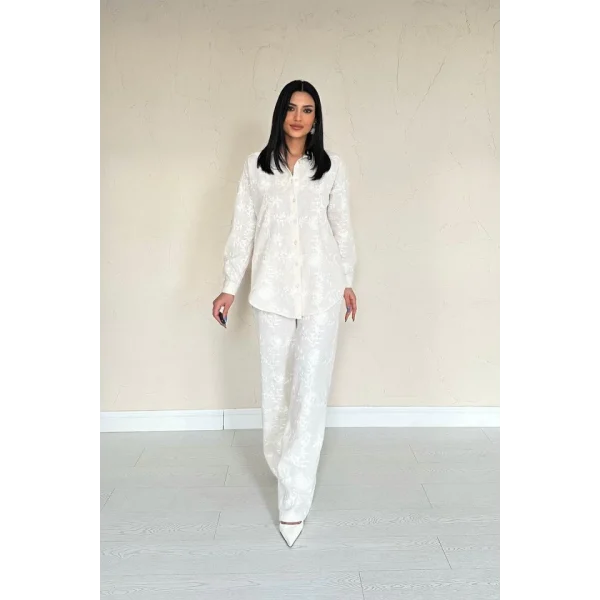 Bej Çiçekli Takım