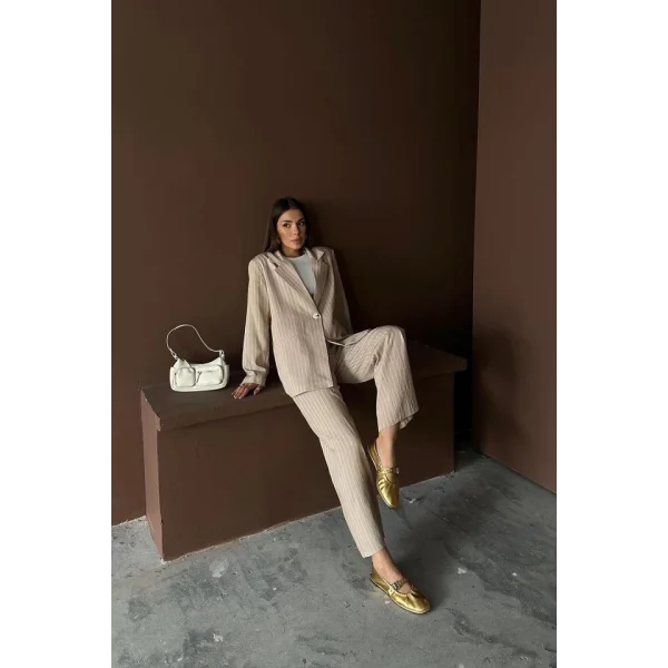 Bej Çizgili Ceket Ve Pantolon Takım