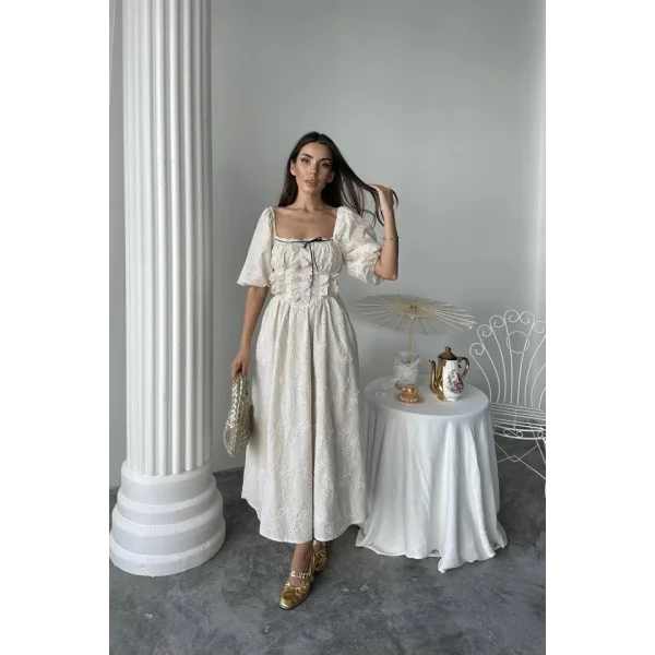 Bej Dantel Detaylı Brode Elbise