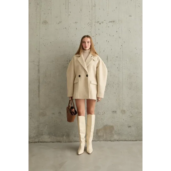 Bej İki Düğmeli Manto