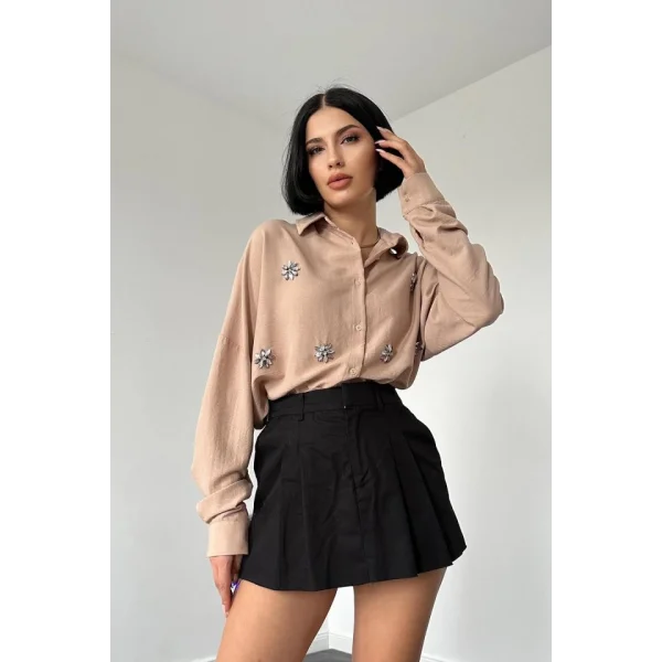 Bej Klasik Kalıp El İşlemeli Gömlek