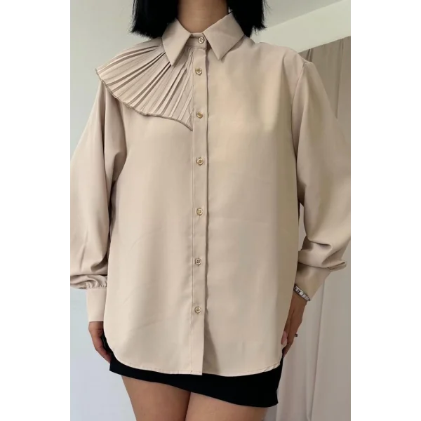 Bej Pilise Detaylı Jesica Gömlek