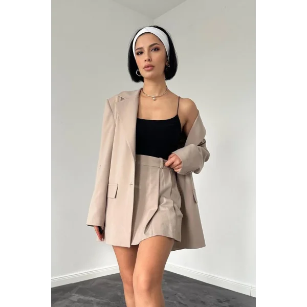 Bej Plikaşe Ceket Ve Etek Takım