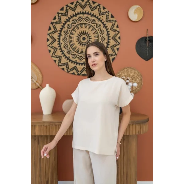 Bej Thirt Ve Pantolon Takım