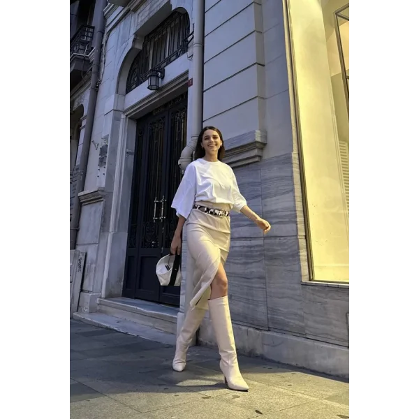 Bej Yırtmaçlı Süs Patlı Etek