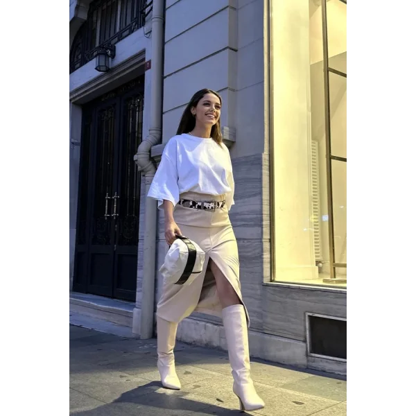 Bej Yırtmaçlı Süs Patlı Etek