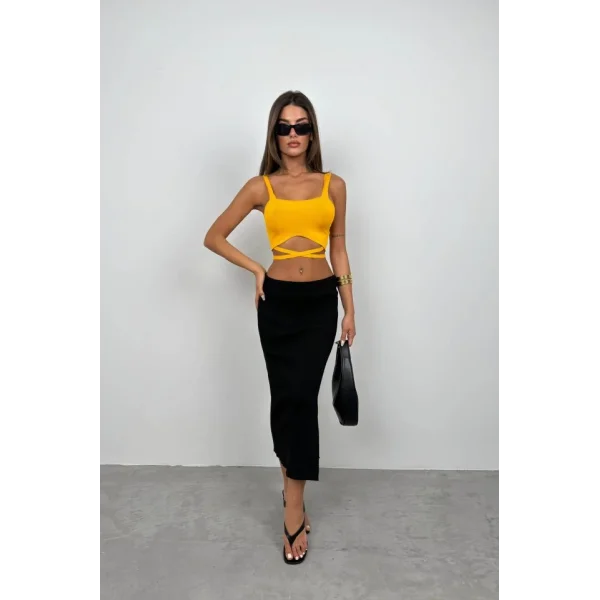 Bel Bağcıklı Crop Bluz