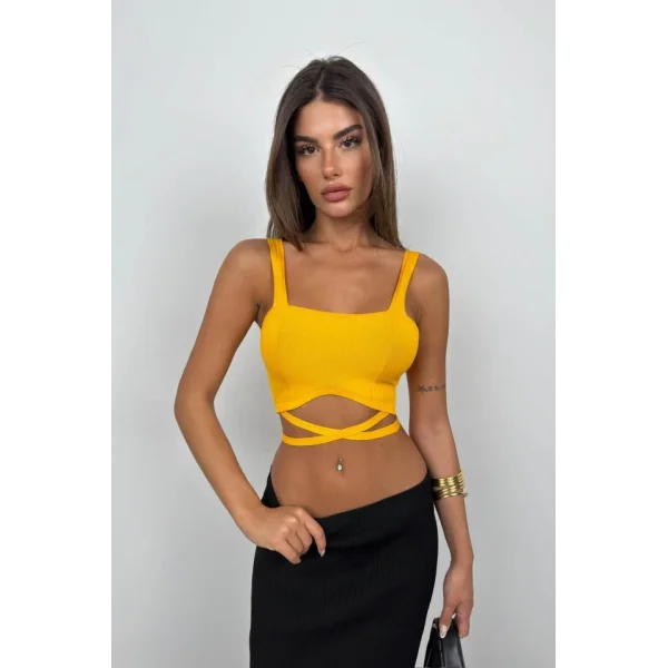 Bel Bağcıklı Crop Bluz