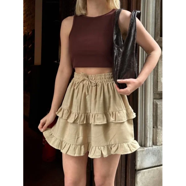 BEL LASTİKLİ KAT FIRFIR DETAYLI KISA ETEK - Bej