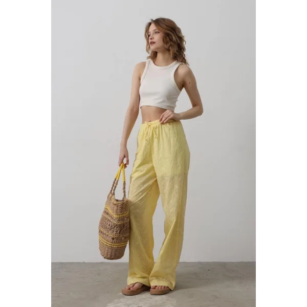 Beli Bağlamalı Brode Pantolon - Sarı