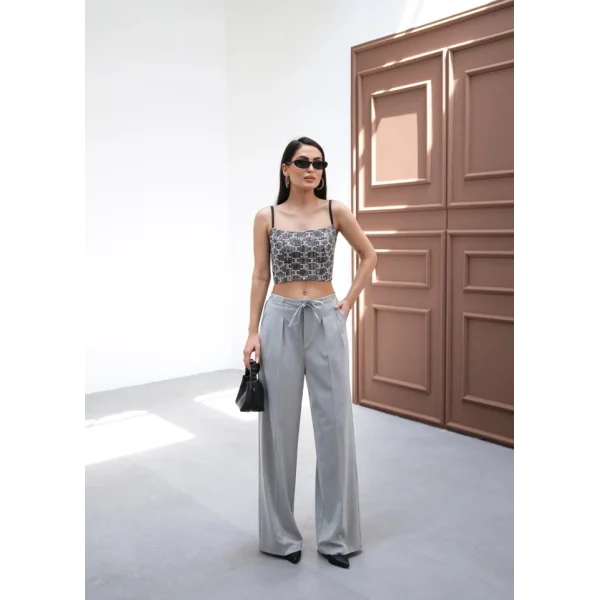 Beli̇ Lasti̇k Ve Bağcikli Geni̇ş Paça Pantolon