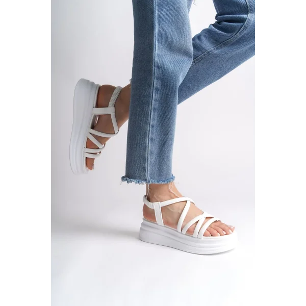 BELLA Lastikli Şerit Detaylı Ortopedik Taban Kadın Sandalet CBT - Beyaz