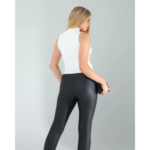 Beyaz Bisiklet Yaka Varaklı Triko