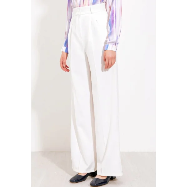 Beyaz Bol Paça Kumaş Pantolon 6647