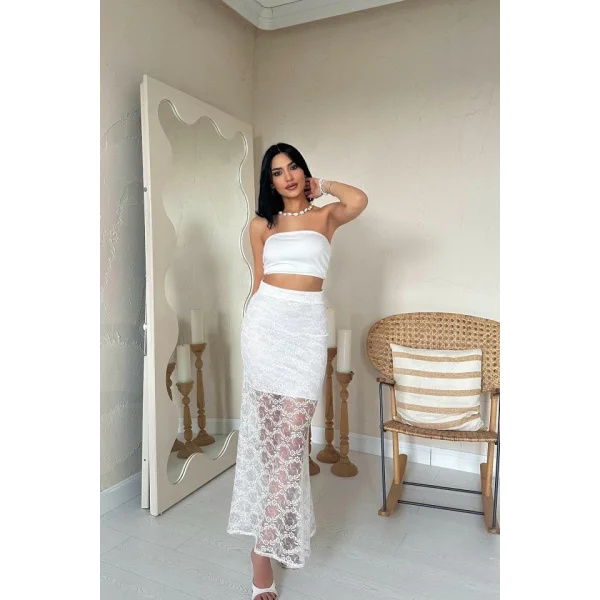 Beyaz Dantel Detaylı Etek