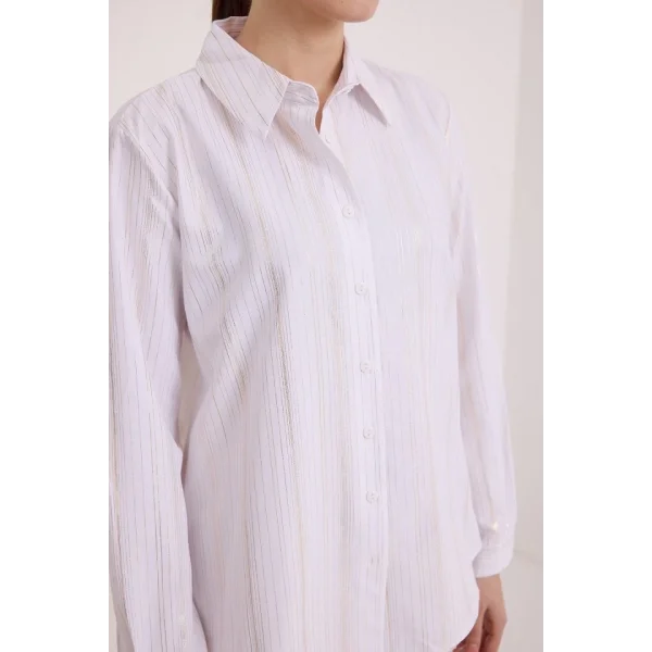 Beyaz Gümüş Varak Desenli Gömlek 20253