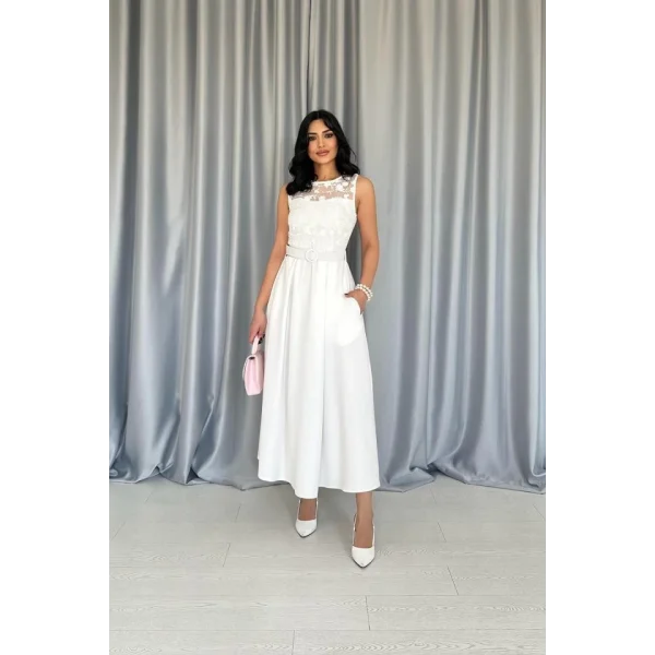 Beyaz Önü Dantel Detaylı Kemerli Elbise