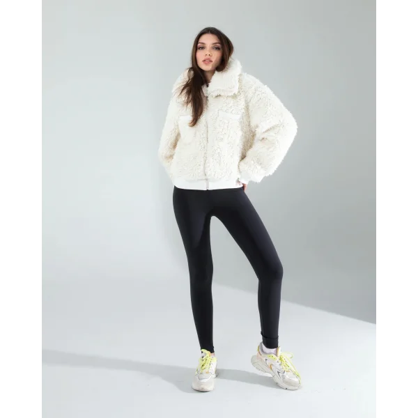 Beyaz Peluş Ceket