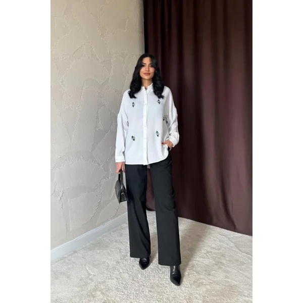 Beyaz Taş İşlemeli Gömlek