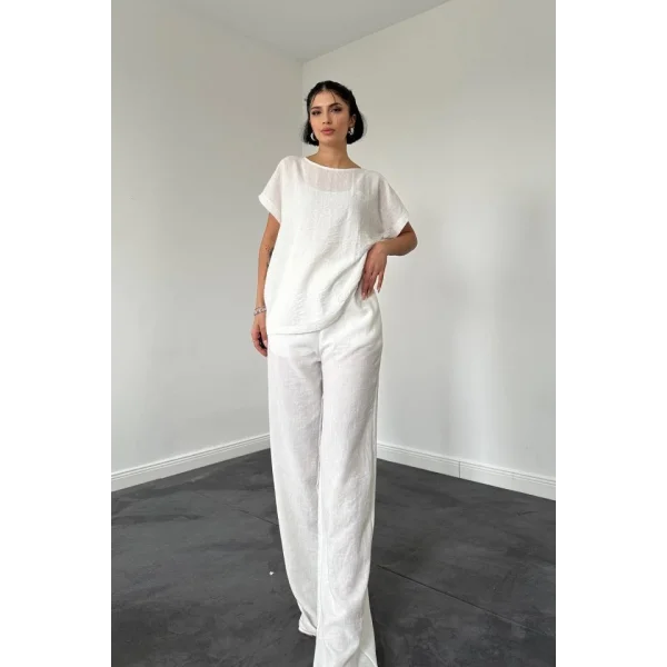 Beyaz Thirt Ve Pantolon Takım