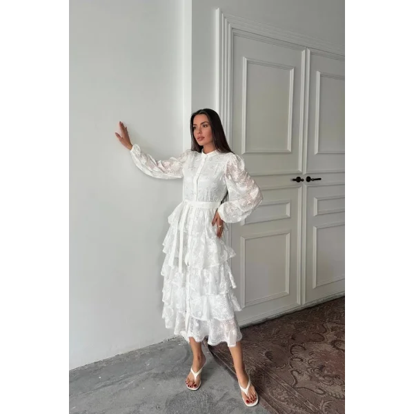 Beyaz Valonlu Şeritli Kat Kat Elbise