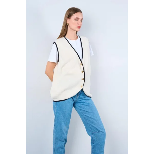 Biyeli 4 Düğmeli Düz Yelek  KremSiyah